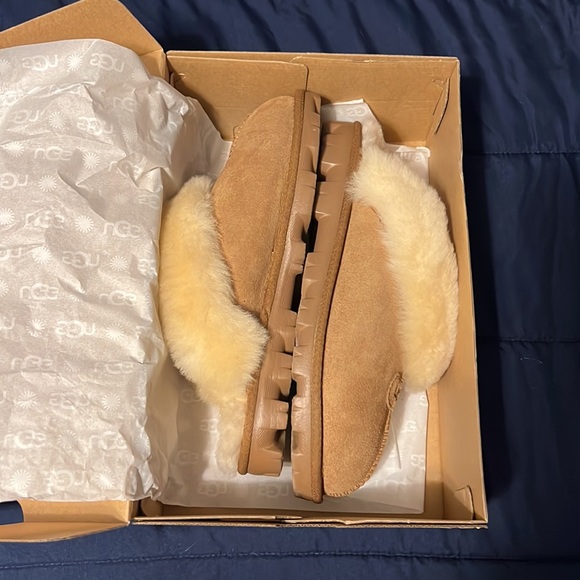 Slipper uggs - Picture 2 of 4